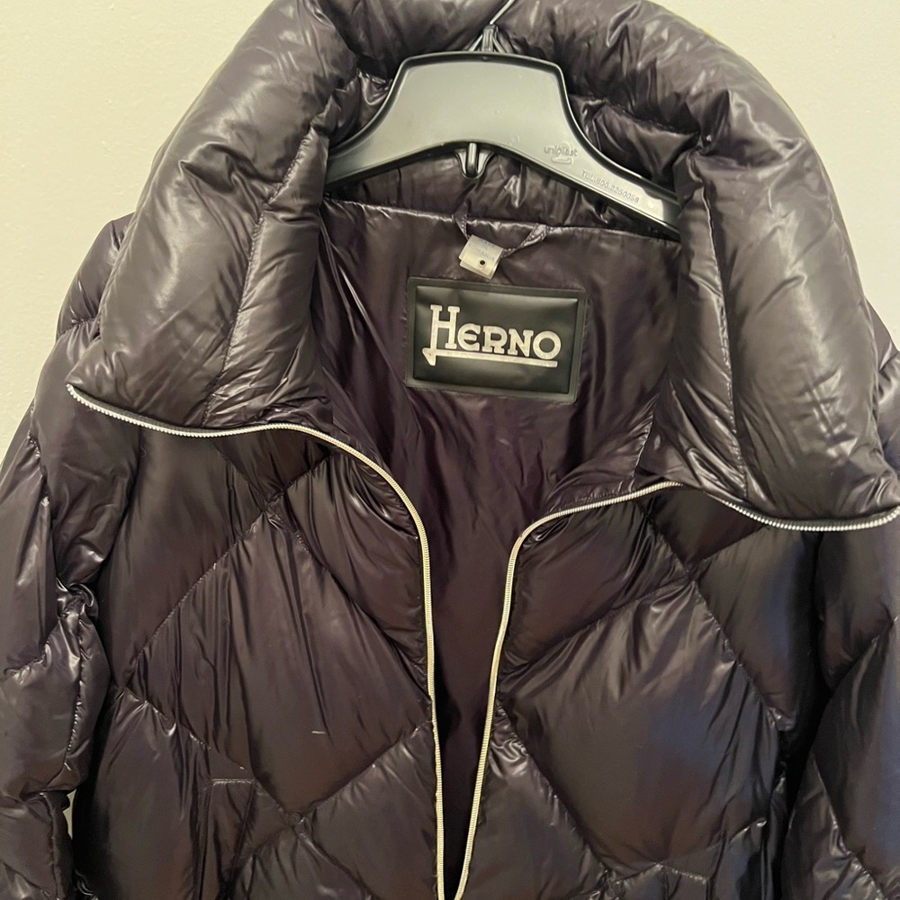 HERNO Ultra Diamond Quilted Ultra Down Coat. Black, size 14 US, 50 IT - Picture 7 of 12